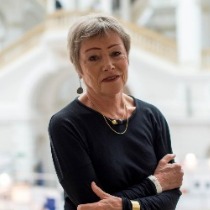 Photo of Professor Halina Rubinsztein-Dunlop 