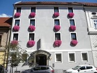 Hotel Mrak