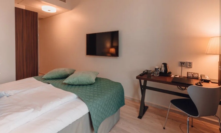 Standard Single room incl. breakfast à EUR 130,-