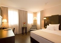 NH Danube City Hotel