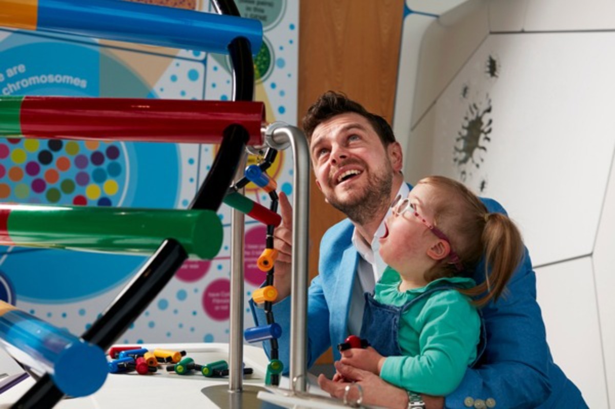 Parent and child play at Glasgow Science Centre